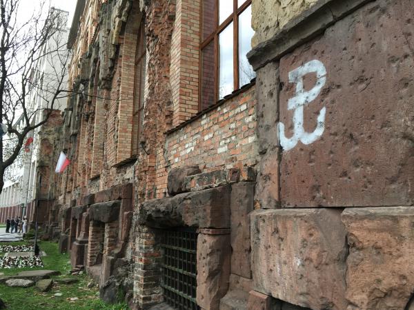 Another photo of the same building